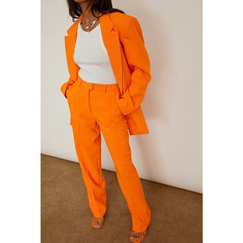 Pantalon de costume droit recyclé - Orange - NA-KD Trend - Modalova