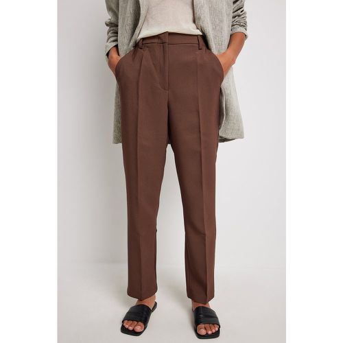 Pantalon de costume droit recyclé taille mi-haute - Brown - NA-KD Classic - Modalova