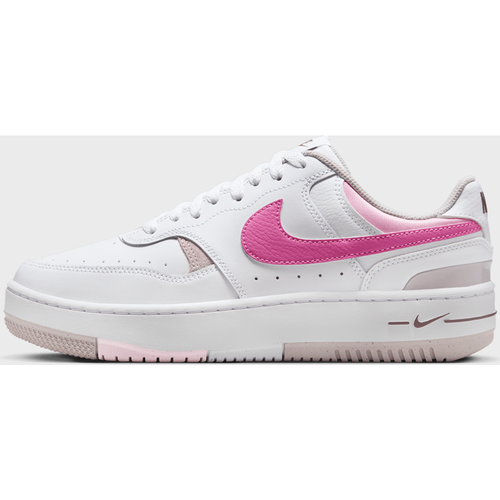 WMNS Gamma Force, , Footwear, white/playful pink/platinum violet, taille: 38 - Nike - Modalova