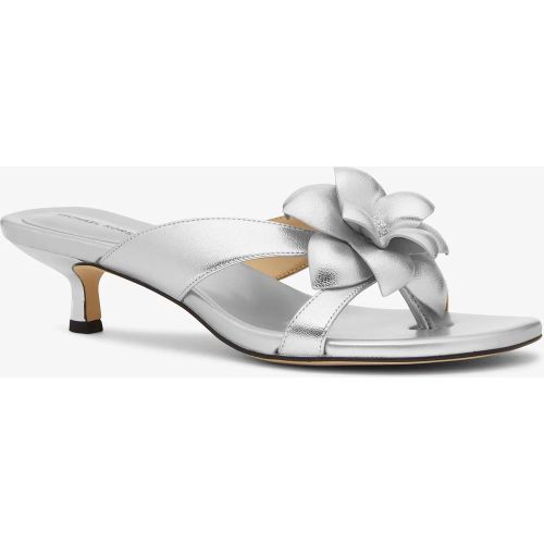 MK Sandale Jacie à petit talon en cuir métallisé à fleur - Michael Kors - MICHAEL Michael Kors - Modalova