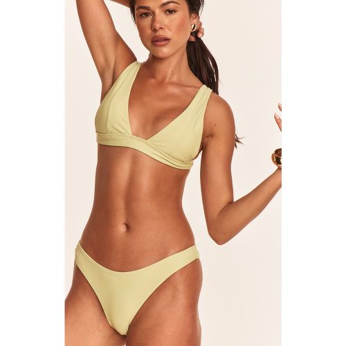 Haut de bikini triangle Plunge Lime pâle avec détail de couture - PrettyLittleThing - Modalova