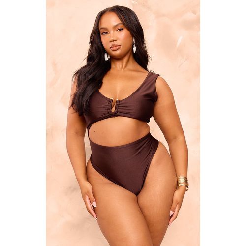 Plus Maillot de bain chocolat découpé à détail empiècement - PrettyLittleThing - Modalova