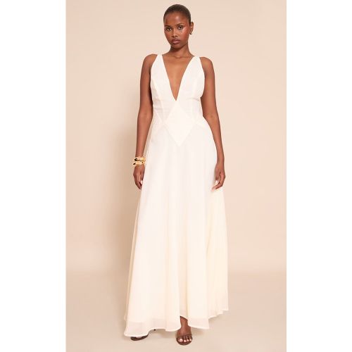 Robe longue blanche à décolleté et parties texturées - PrettyLittleThing - Modalova