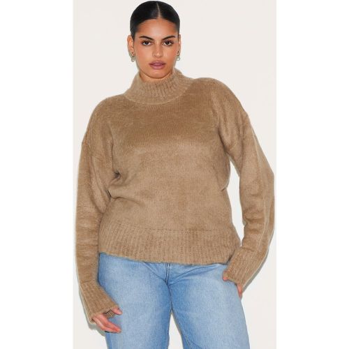 Plus Pull en maille tricot duveteuse à col montant - PrettyLittleThing - Modalova