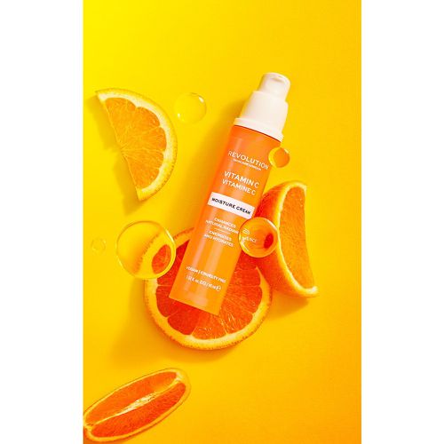 Revolution Skincare Crème hydratante éclat à la vitamine C - PrettyLittleThing - Modalova
