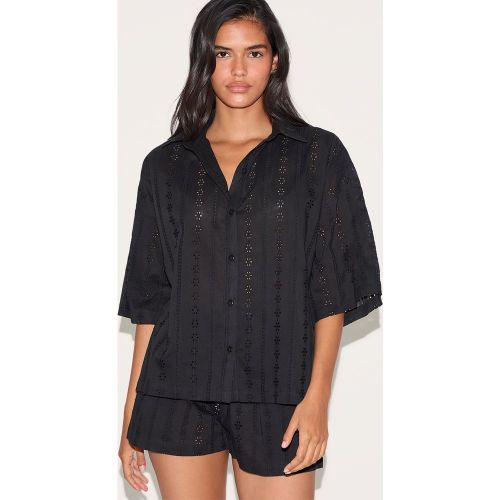 Short fluide brodé noir, Noir - PrettyLittleThing - Modalova