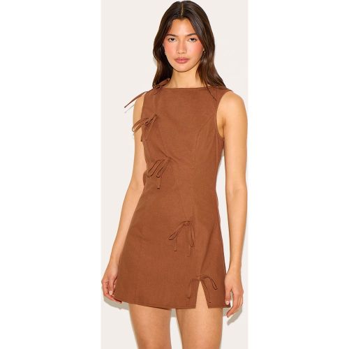 Robe droite tissée à noeuds asymétriques - PrettyLittleThing - Modalova