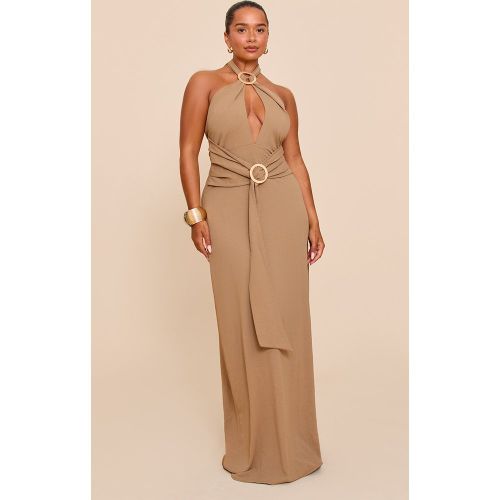 Shape Robe longue en satin martelé avec anneau col licou | Taille 38 - PrettyLittleThing - Modalova