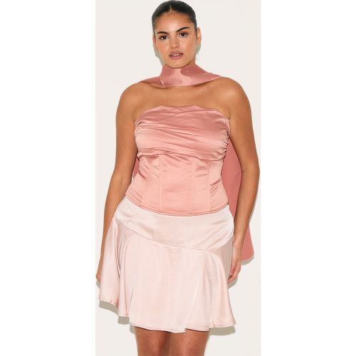Plus Corset froncé - PrettyLittleThing - Modalova
