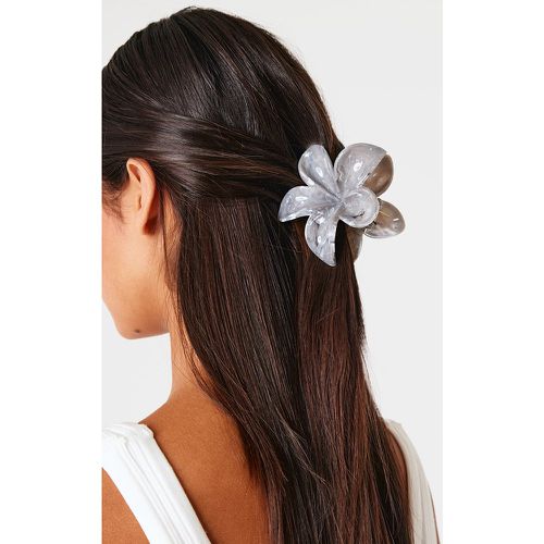 Pince à cheveux marbrée et blanche en forme de fleur, & - PrettyLittleThing - Modalova