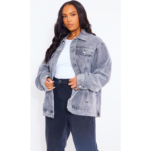 Plus Veste en jean boyfriend oversize - PrettyLittleThing - Modalova