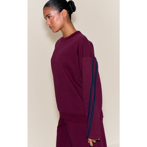 Sweat-shirt oversize à rayures contrastées | Taille Large - PrettyLittleThing - Modalova