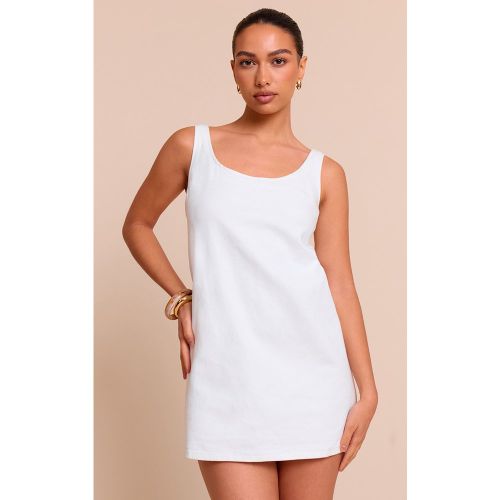 Robe Mini Trapèze En Jean Blanche - PrettyLittleThing - Modalova
