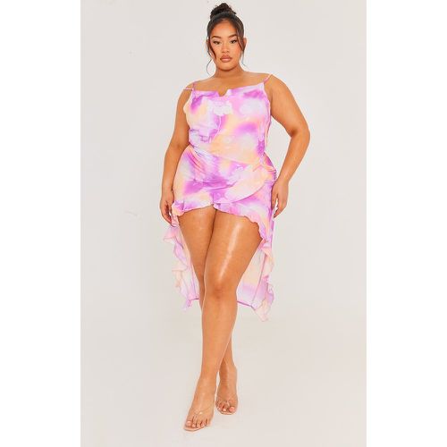 Plus Robe mi-longue fleurie à volants - PrettyLittleThing - Modalova