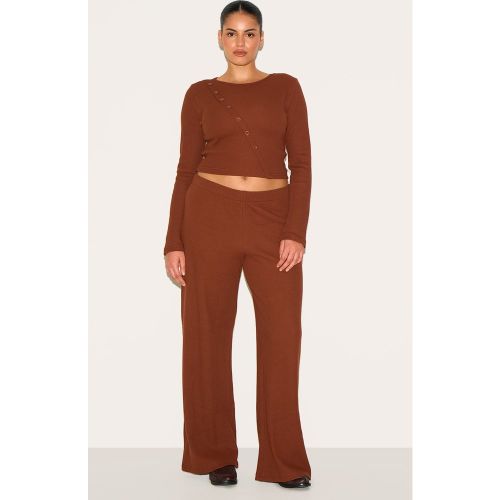 Plus Pantalon large gauffré à taille mi-haute | Taille 52 - PrettyLittleThing - Modalova