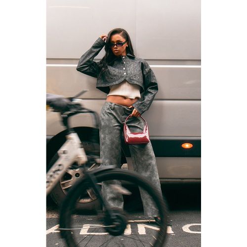 Veste en PU effet western à détail ourlet incurvé - PrettyLittleThing - Modalova