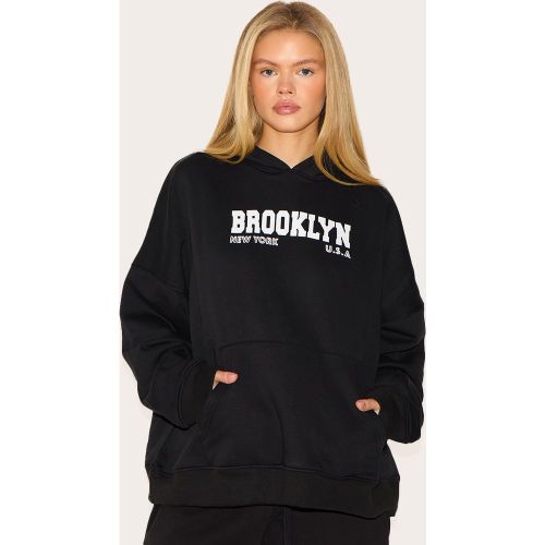 Hoodie imprimé "Brooklyn" - PrettyLittleThing - Modalova