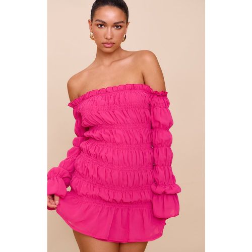 Robe moulante en mousseline de soie froncée à col bardot et manches longues - PrettyLittleThing - Modalova