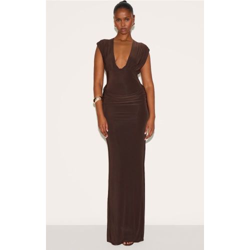 Robe longue décolletée à épaules froncées et partie superposée drapée sur la taille - PrettyLittleThing - Modalova