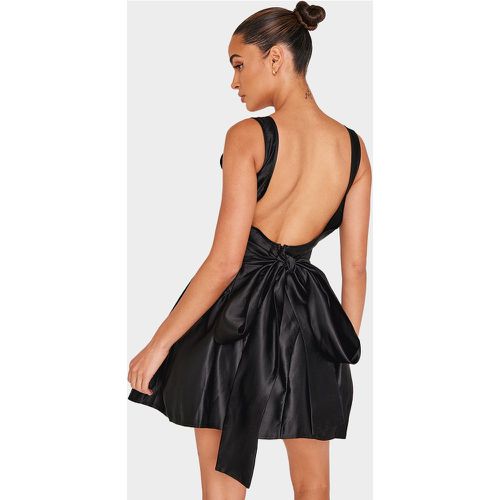 Robe patineuse à noeud dans le dos - PrettyLittleThing - Modalova