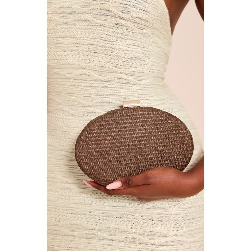 Pochette ovale structurée en raphia - PrettyLittleThing - Modalova