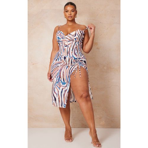 Plus Robe mi-longue zébrée à col bénitier et fronces sur le côté - PrettyLittleThing - Modalova