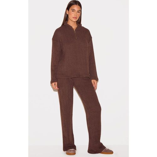 Pantalon droit texturé côtelé doux à taille mi-haute - PrettyLittleThing - Modalova
