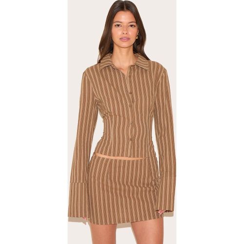 Chemise ajustée à fines rayures | Taille 32 - PrettyLittleThing - Modalova