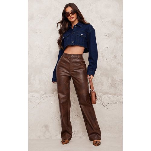 Pantalon droit en PU chocolat délavé - PrettyLittleThing - Modalova