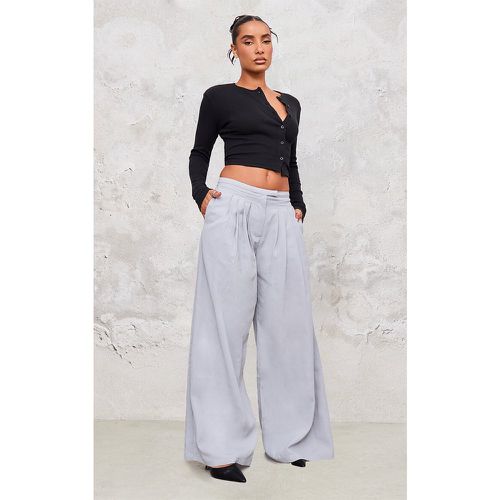 Pantalon large de tailleur à détail pinces - PrettyLittleThing - Modalova