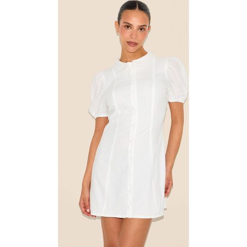 Petite Mini Robe Blanche Texturée Plissée - PrettyLittleThing - Modalova