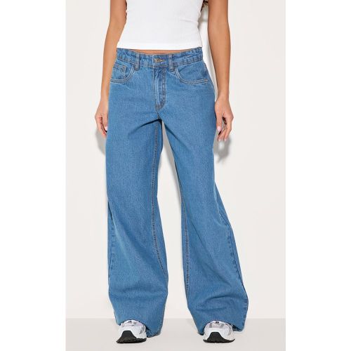 Jean large bleu délavé moyen à taille basse - PrettyLittleThing - Modalova