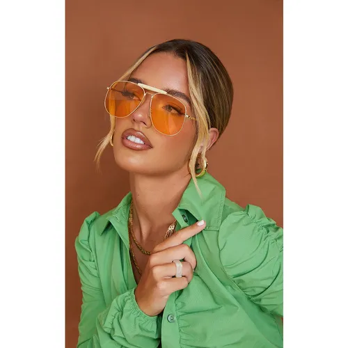 Lunettes de soleil aviateur oversize à barre sourcil en plastique - PrettyLittleThing - Modalova