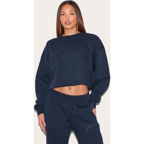 Tall Sweat universitaire court bleu effet usé brodé - PrettyLittleThing - Modalova
