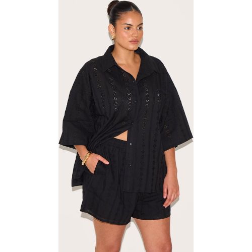 Plus Short fluide brodé noir, Noir - PrettyLittleThing - Modalova