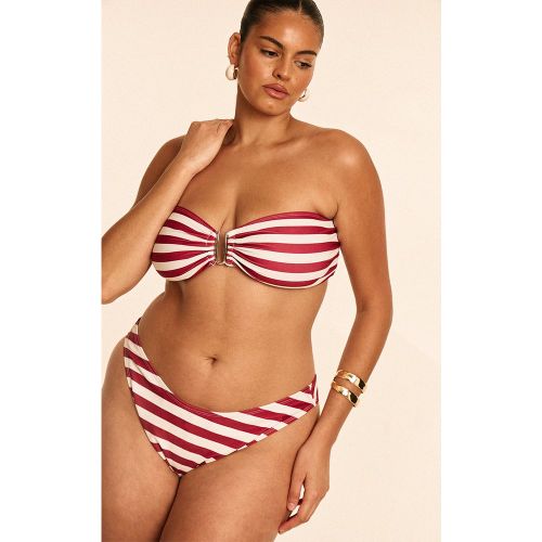 Plus Bas de maillot de bain tanga à rayures - PrettyLittleThing - Modalova