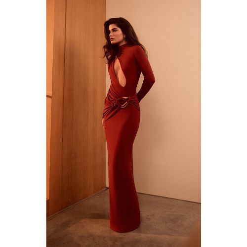 PLT Label Robe longue moulante asymétrique doublée à décolleté et empiècement - PrettyLittleThing - Modalova