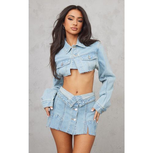 Petite Veste très courte en jean délavage bleu clair déchiré - PrettyLittleThing - Modalova