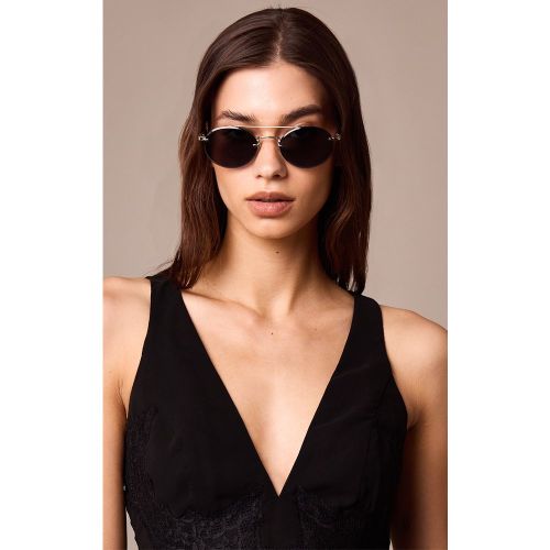 Lunettes de soleil style aviateur fines ovales - PrettyLittleThing - Modalova