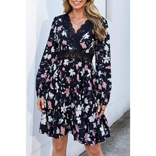 Robe courte florale à manches paysannes en dentelle - CUPSHE - Modalova