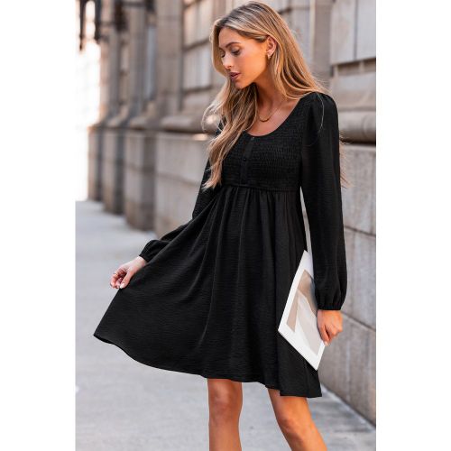 Robe courte noire col rond smockée - CUPSHE - Modalova