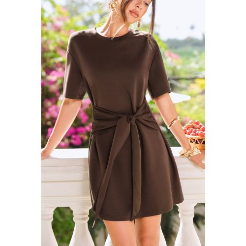 Robe courte marron à nouer devant - CUPSHE - Modalova