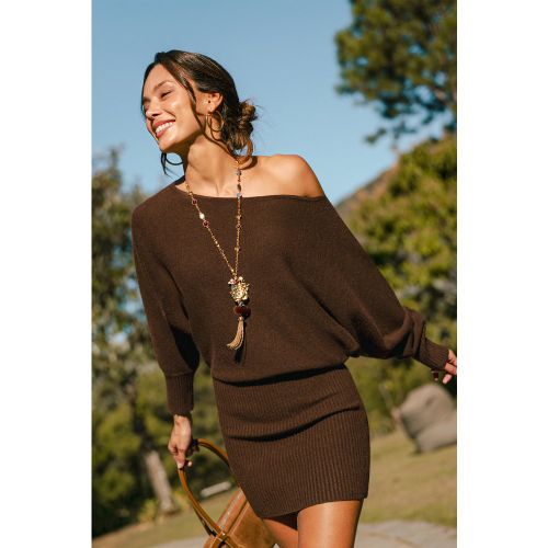 Robe pull courte marron à col bateau et manches longues - CUPSHE - Modalova