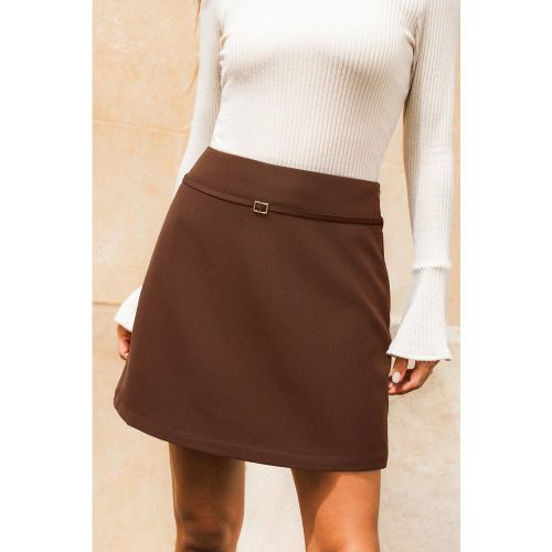 Jupe courte marron avec ceinture - CUPSHE - Modalova