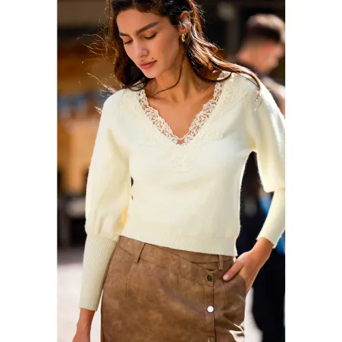 Pull en tricot à col V et bordure en dentelle - CUPSHE - Modalova