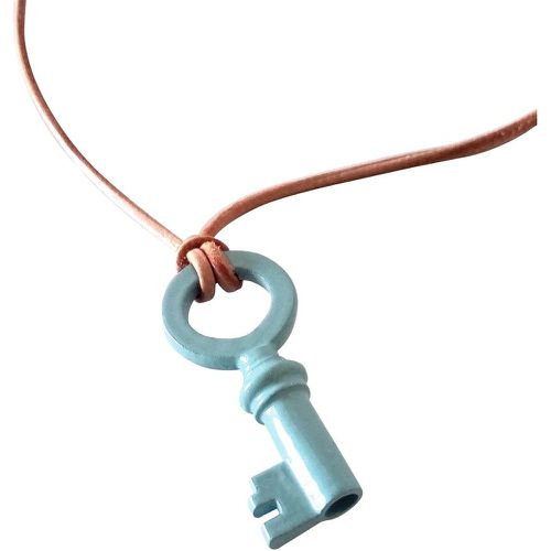 Collier cuir avec pendentif clef ancienne - FENEL & ARNO - Modalova