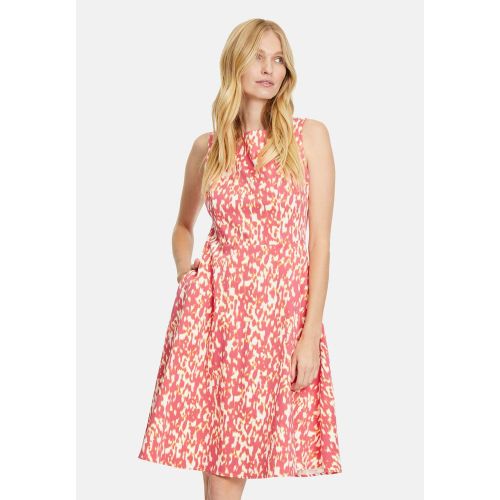 Robe de cocktail sans manches - Vera Mont - Modalova