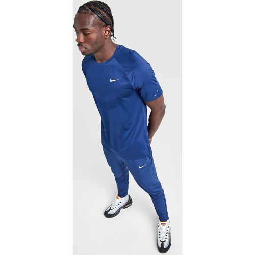 Nike T-shirt Stride - Bleu, Bleu - Nike - Modalova