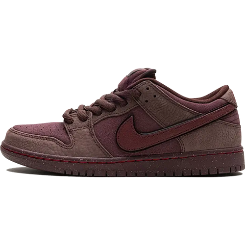 SB Dunk Low City Of Love Burgundy Crush - Nike - Modalova