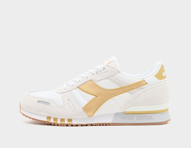 Titan Elite - size? Exclusive - Diadora - Modalova